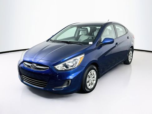 Used 2015 Hyundai Accent GLS FWD image 3