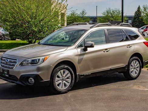 Used 2016 Subaru Outback 2.5i Premium image 4