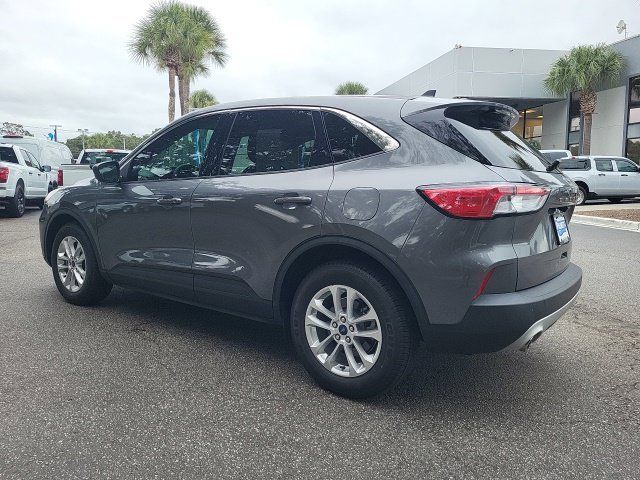 Used 2022 Ford Escape SE w/ Convenience Package FWD image 3