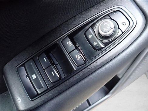 Used 2025 Subaru Outback Premium AWD/4WD image 15