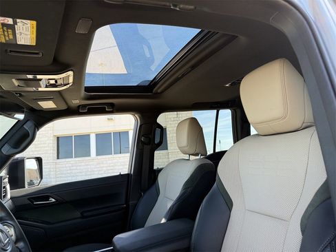 Used 2026 Lexus GX 550 image 24