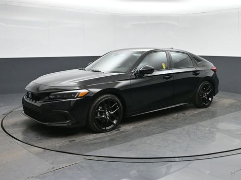 Used 2024 Honda Civic Sport image 3