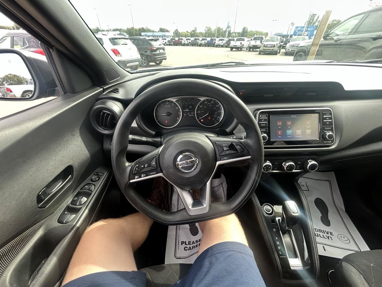 Used 2019 Nissan Kicks S FWD image 27