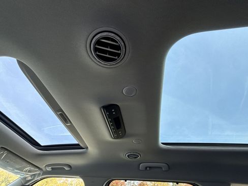 New 2026 Hyundai Palisade Limited image 24