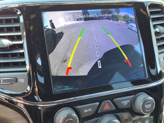 Used 2020 Jeep Grand Cherokee Altitude AWD/4WD image 9