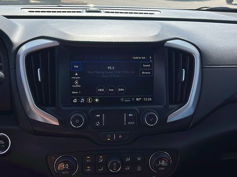 Certified 2024 GMC Terrain SLT image 20