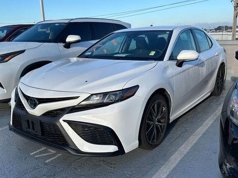 Certified 2023 Toyota Camry SE image 2