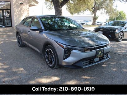 Certified 2025 Kia K4 EX