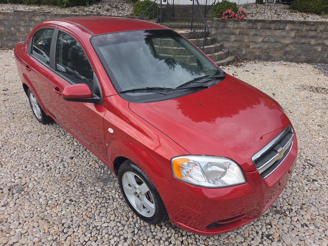 Used 2007 Chevrolet Aveo LT FWD image 9