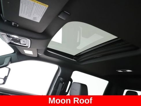 Used 2024 GMC Sierra 2500 AT4 w/ AT4 Premium Plus Package AWD/4WD image 18