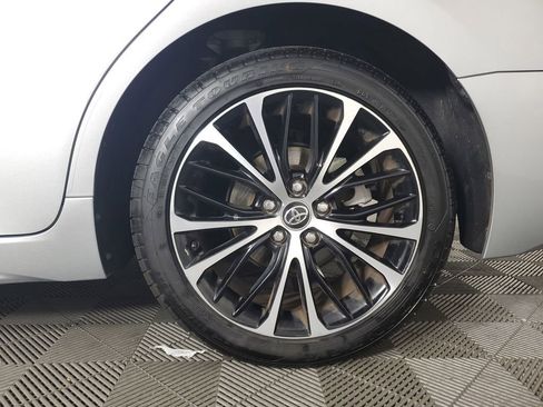 Used 2020 Toyota Camry SE image 30