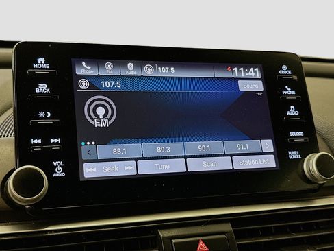 Used 2018 Honda Accord Sport image 21