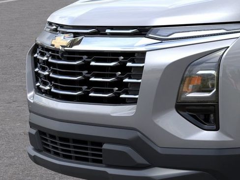 New 2026 Chevrolet Equinox LT w/ Convenience Package II FWD image 14
