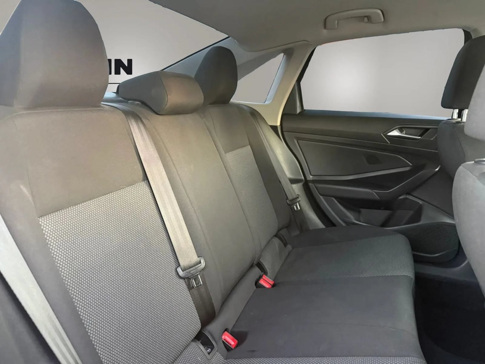 Used 2021 Volkswagen Jetta SE FWD image 31