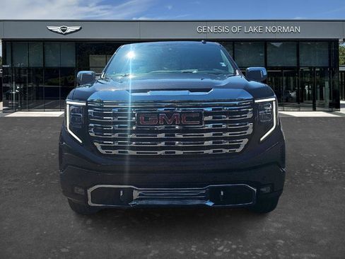 Used 2023 GMC Sierra 1500 Denali w/ Denali Reserve Package AWD/4WD image 2