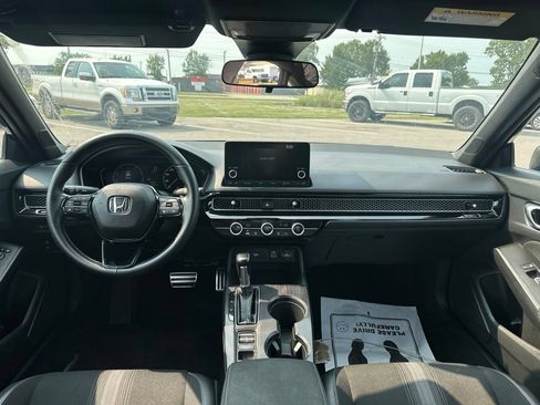 Used 2023 Honda Civic Sport image 17
