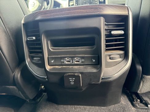 Used 2025 RAM 1500 Laramie w/ Sport Appearance Package AWD/4WD image 9