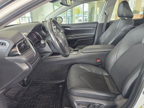 Used 2023 Toyota Camry XSE w/ Navigation Package FWD image 17