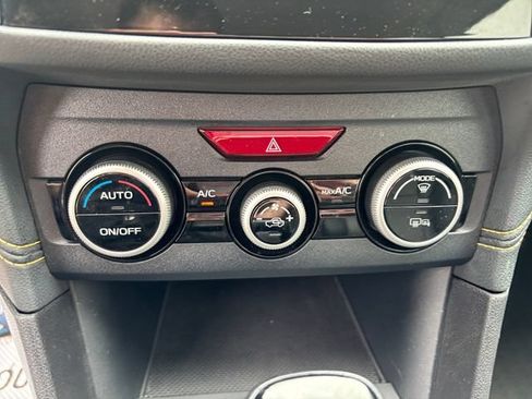 Used 2021 Subaru Crosstrek 2.5i Sport AWD/4WD image 17
