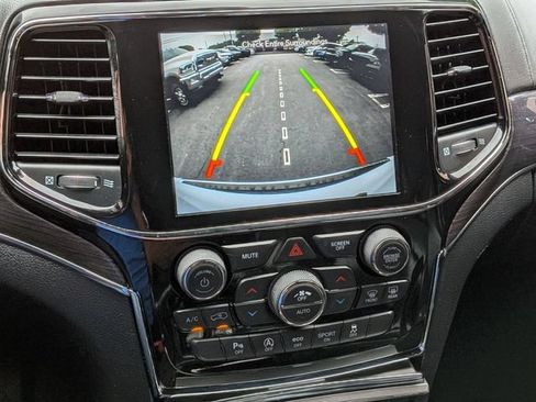 Certified 2020 Jeep Grand Cherokee Overland AWD/4WD image 27