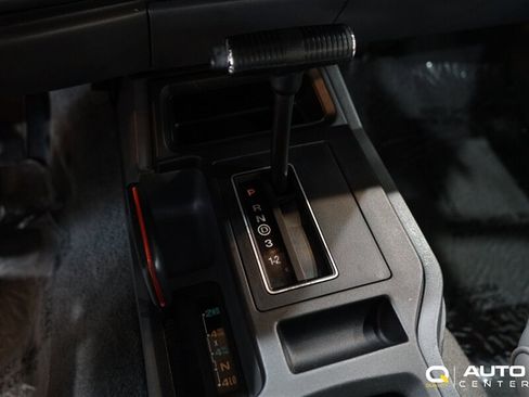 Used 1989 Jeep Cherokee Laredo AWD/4WD image 36