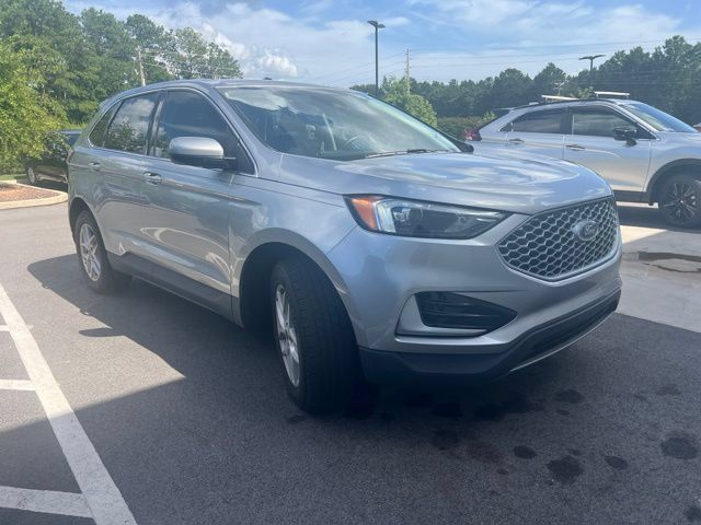 Used 2023 Ford Edge SEL AWD/4WD image 3