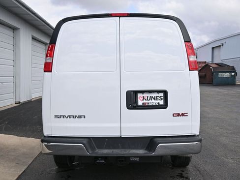 New 2026 GMC Savana 2500 Extended w/ Enhanced Convenience Package image 5