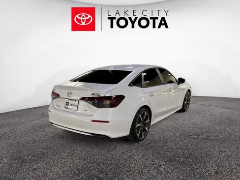 Used 2025 Honda Civic Sport Touring image 7