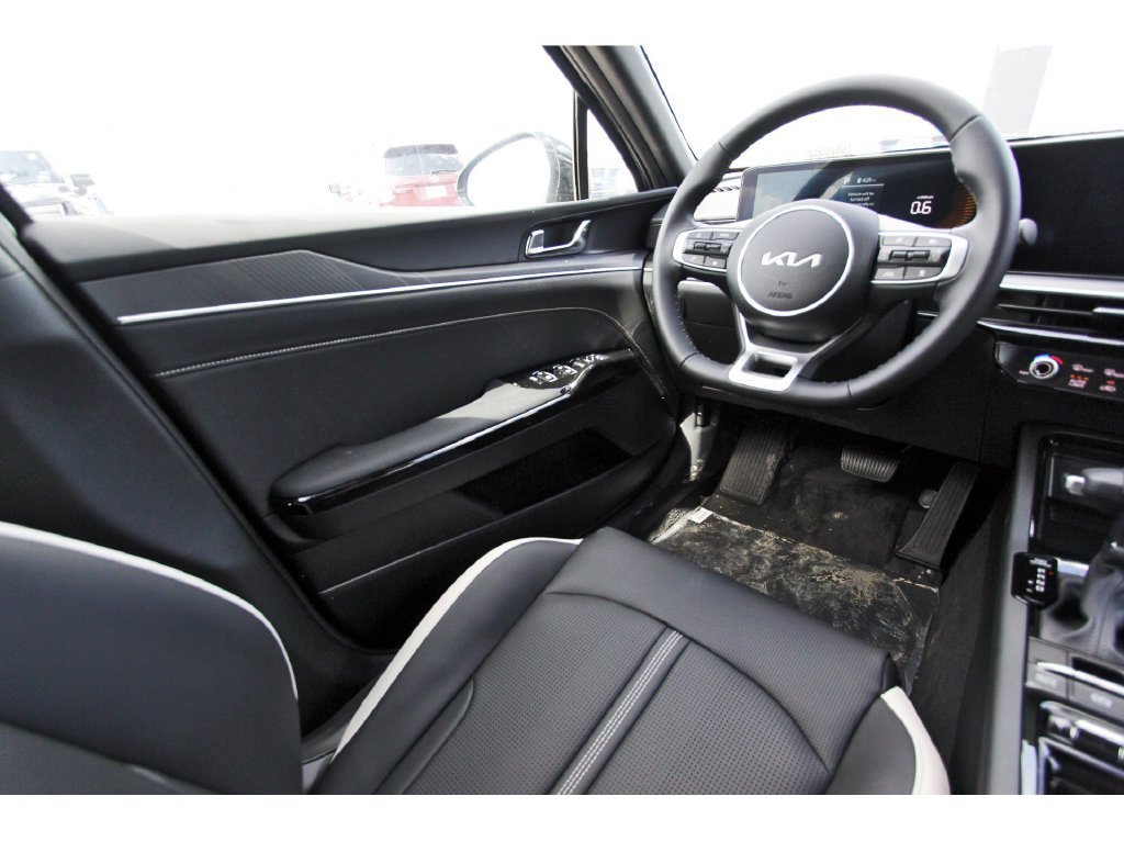 New 2026 Kia K5 GT-Line FWD image 9