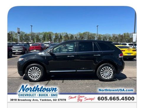 Used 2015 Lincoln MKX AWD image 12