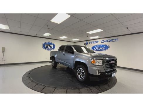Used 2022 GMC Canyon AT4 w/ Trailering Package AWD/4WD image 4