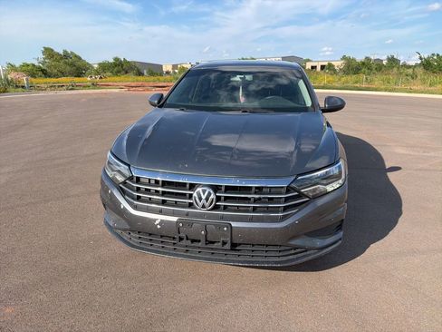 Used 2019 Volkswagen Jetta S FWD image 2