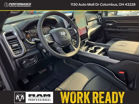 New 2026 RAM 2500 Laramie AWD/4WD image 19