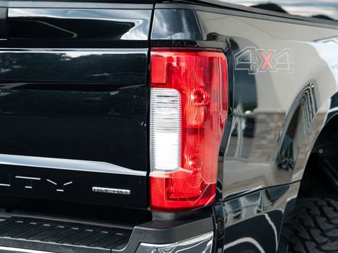 Used 2019 Ford F250 XLT AWD/4WD image 11