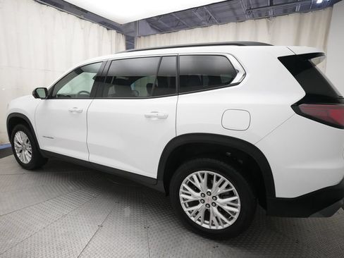 Used 2025 GMC Acadia Elevation w/ Elevation Premium Package AWD/4WD image 33