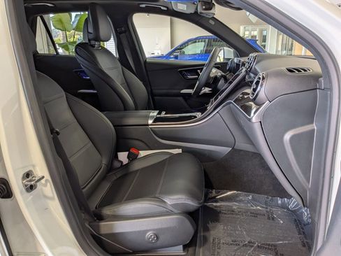 Used 2026 Mercedes-Benz GLC 300 4MATIC image 21