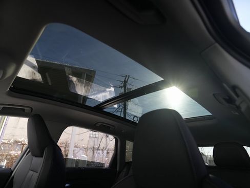 Used 2025 Audi Q6 e-tron Premium Plus w/ Premium Plus image 18