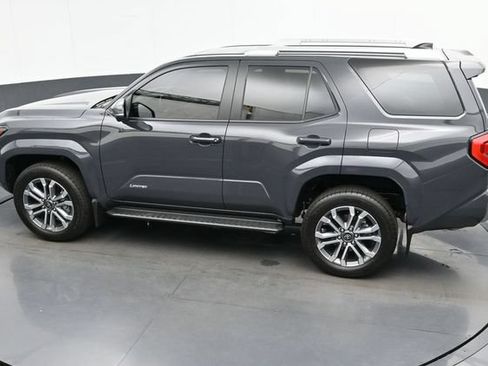 Used 2025 Toyota 4Runner Limited AWD/4WD image 44