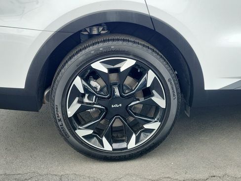Used 2025 Kia Sorento EX image 6