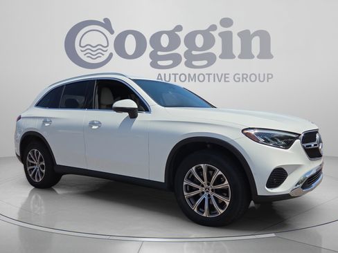 Used 2023 Mercedes-Benz GLC 300 4MATIC image 6