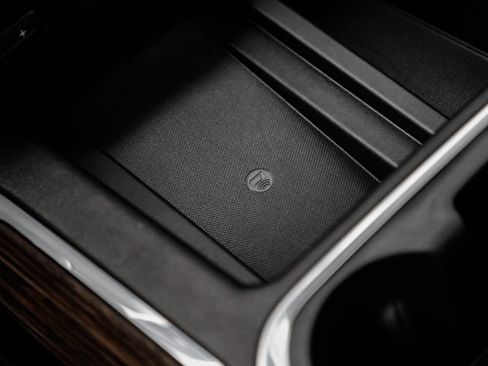 Used 2019 Chevrolet Silverado 1500 High Country w/ Technology Package image 34