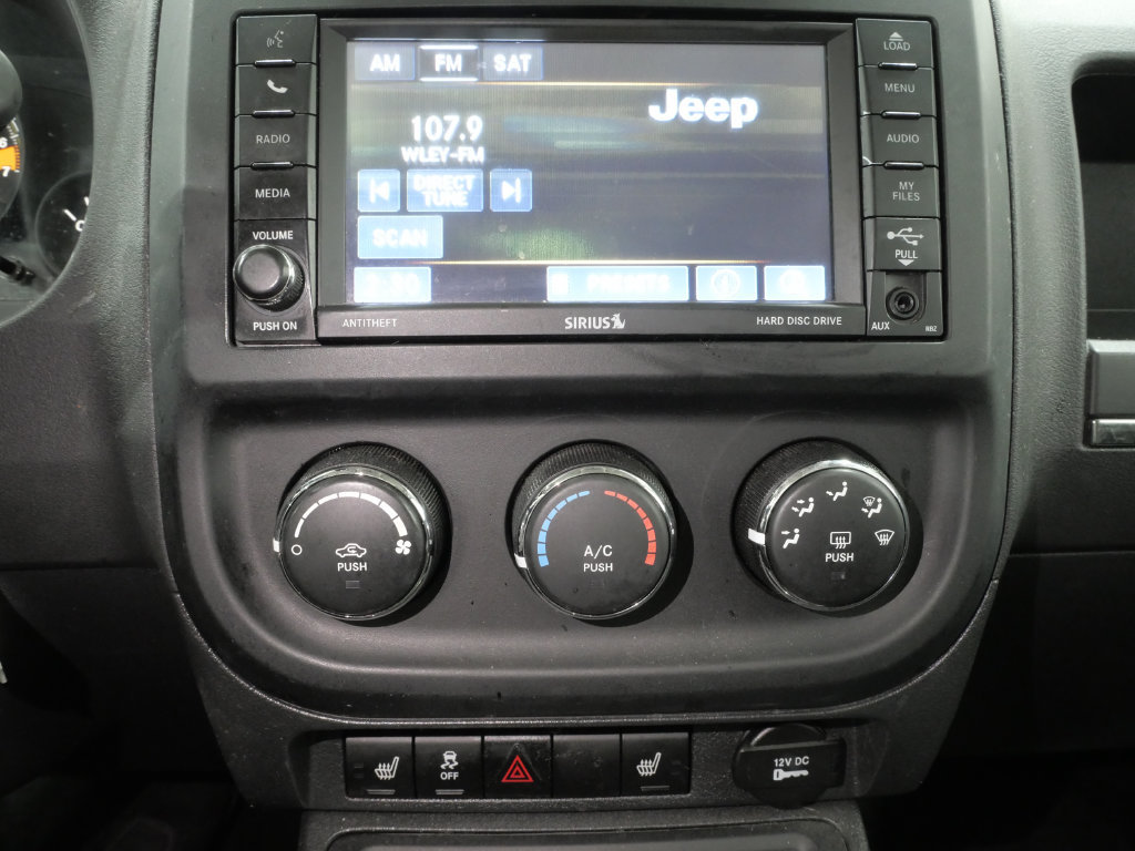 Used 2017 Jeep Patriot High Altitude FWD image 18