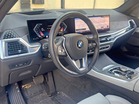 Used 2025 BMW X5 sDrive40i w/ Climate Comfort Package RWD image 14