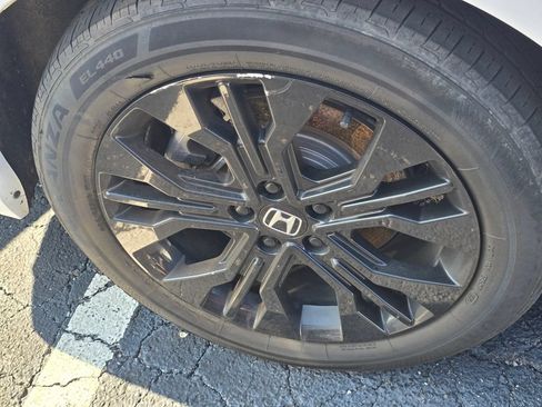 Used 2025 Honda Odyssey Sport-L image 11