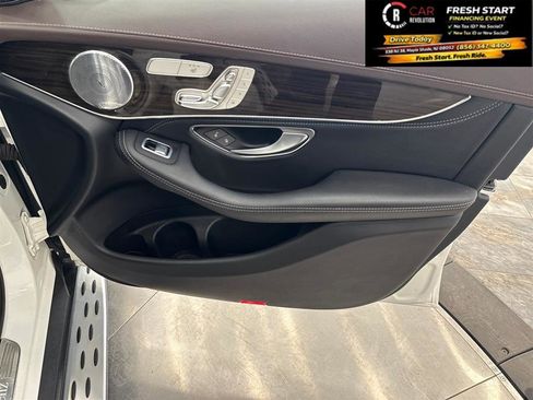 Used 2017 Mercedes-Benz GLC 300 300 4MATIC image 46