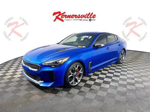 Used 2019 Kia Stinger GT image 3