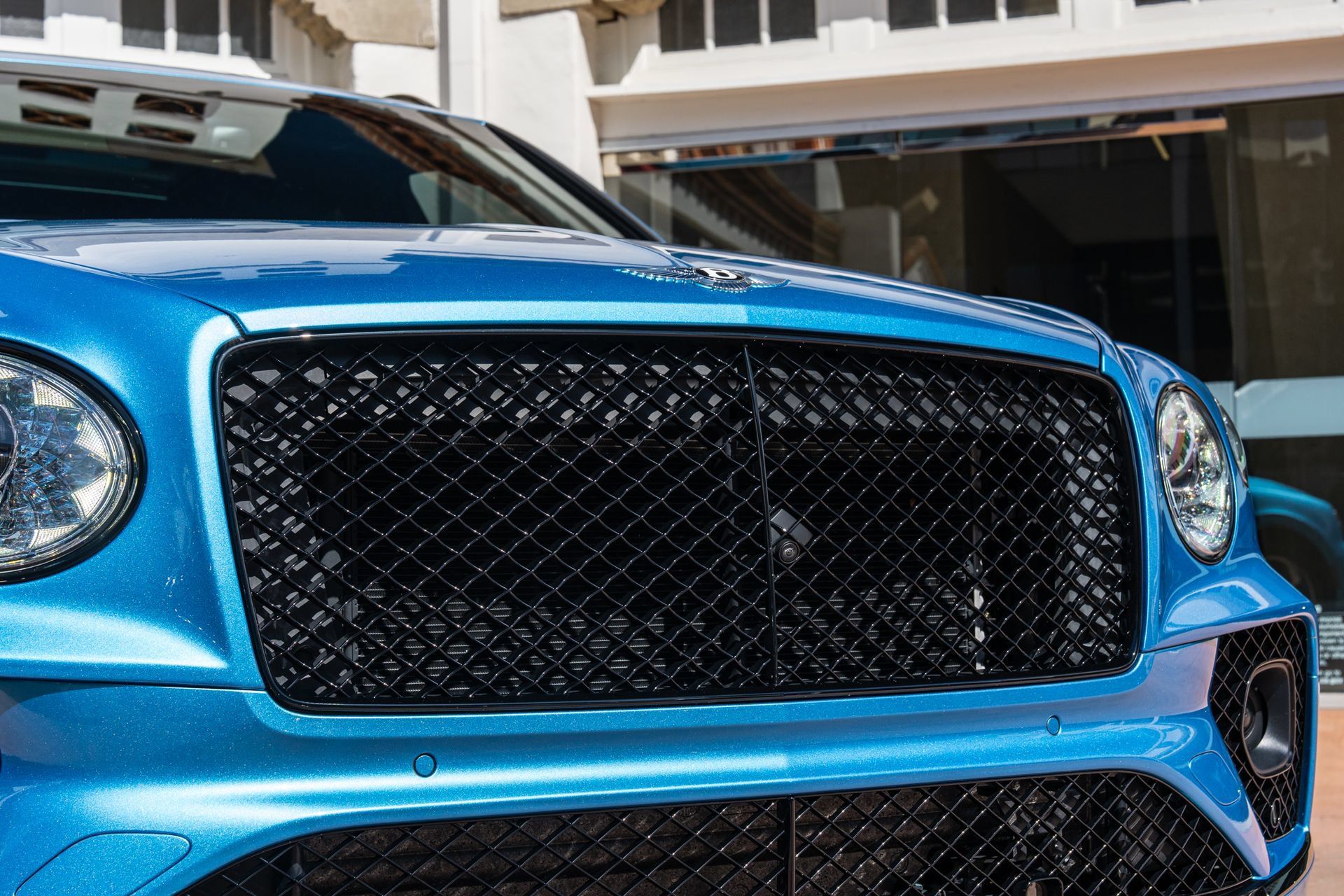 Used 2023 Bentley Bentayga AWD/4WD image 16