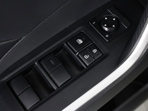 Used 2020 Toyota RAV4 XLE w/ Convenience Package image 21