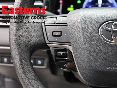 Used 2025 Toyota Camry LE FWD image 15