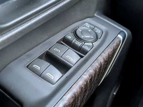 Used 2020 GMC Sierra 2500 Denali w/ Denali Ultimate Package image 21